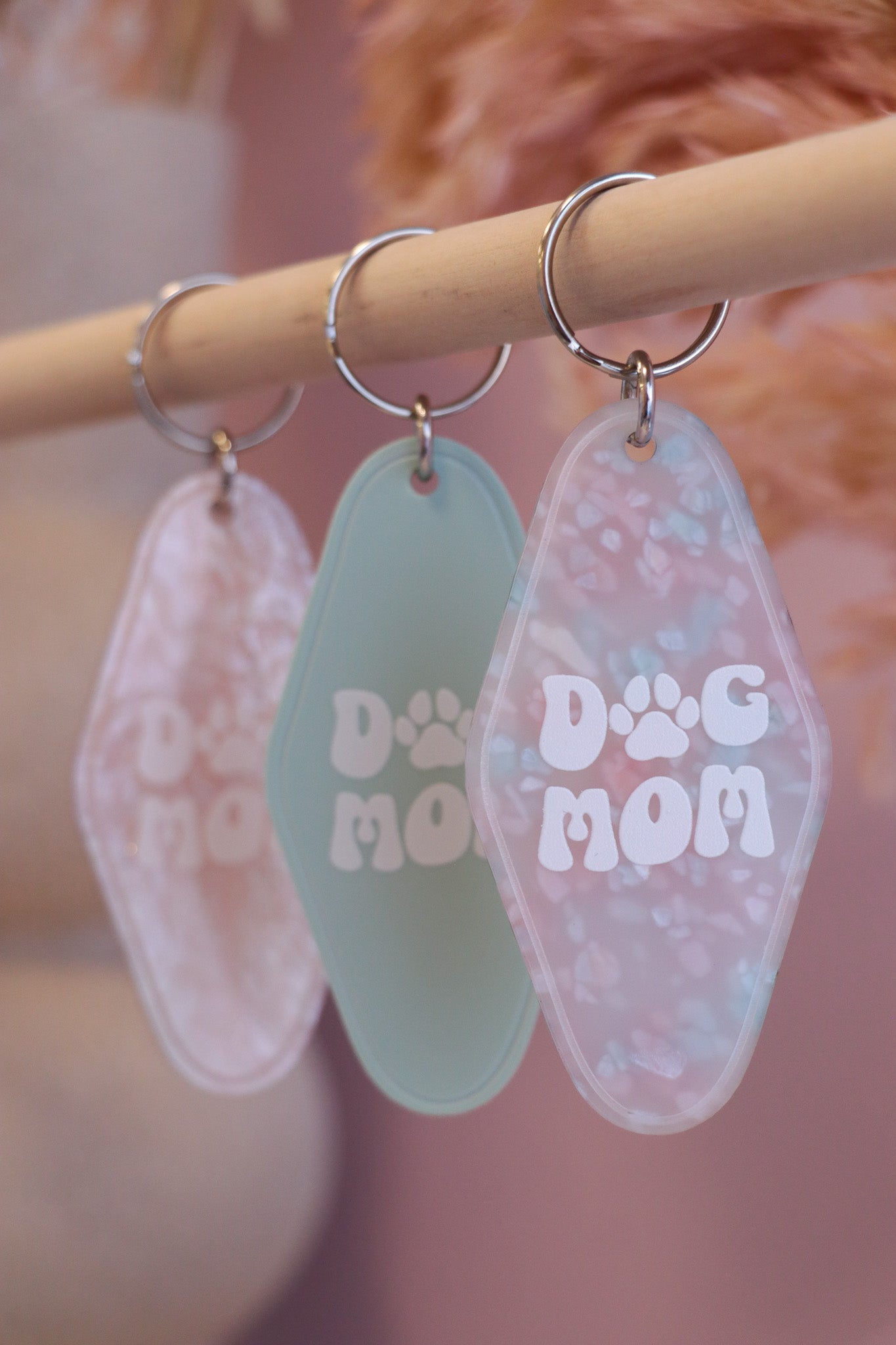 Dog Mom Retro Motel Keychain