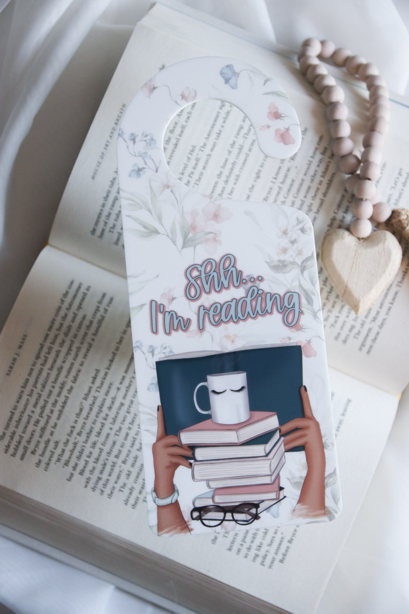 Shhh...I'm Reading Door Hanger