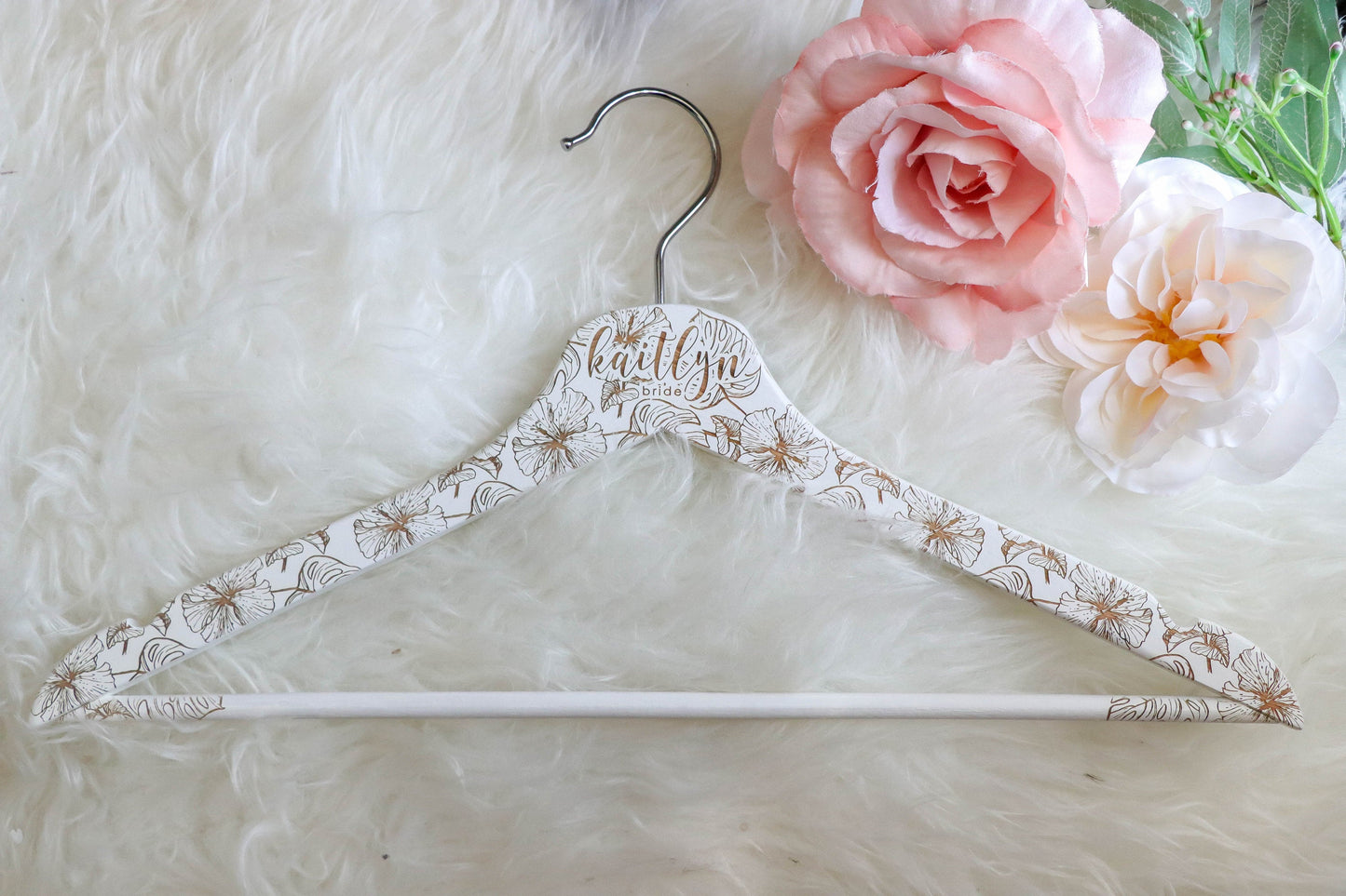 Tropical Engraved Hanger